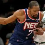 Kevin durant durante partida da NBA